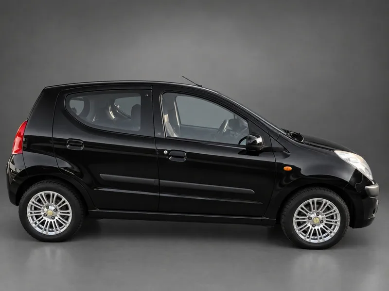 Nissan Pixo (2009) — foto 1
