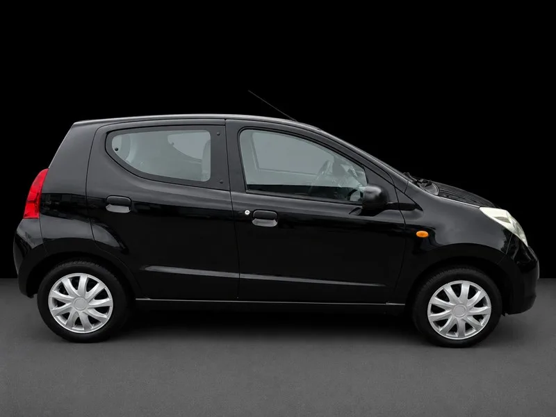 Suzuki Alto (2011) — foto 1