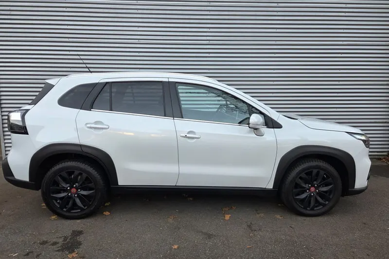 Suzuki S-Cross (2022)