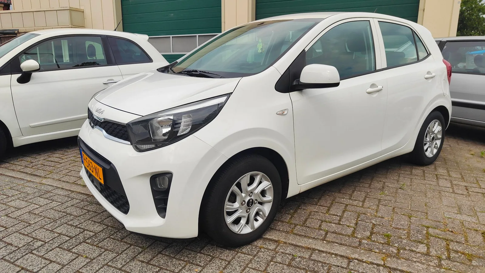 Kia Picanto (2022) — foto 1