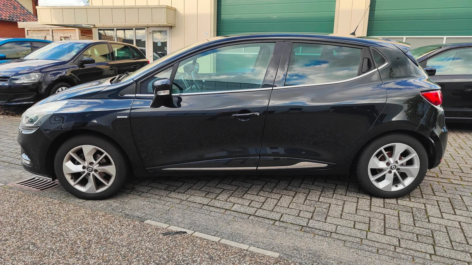 Renault Clio (2016) — foto 1