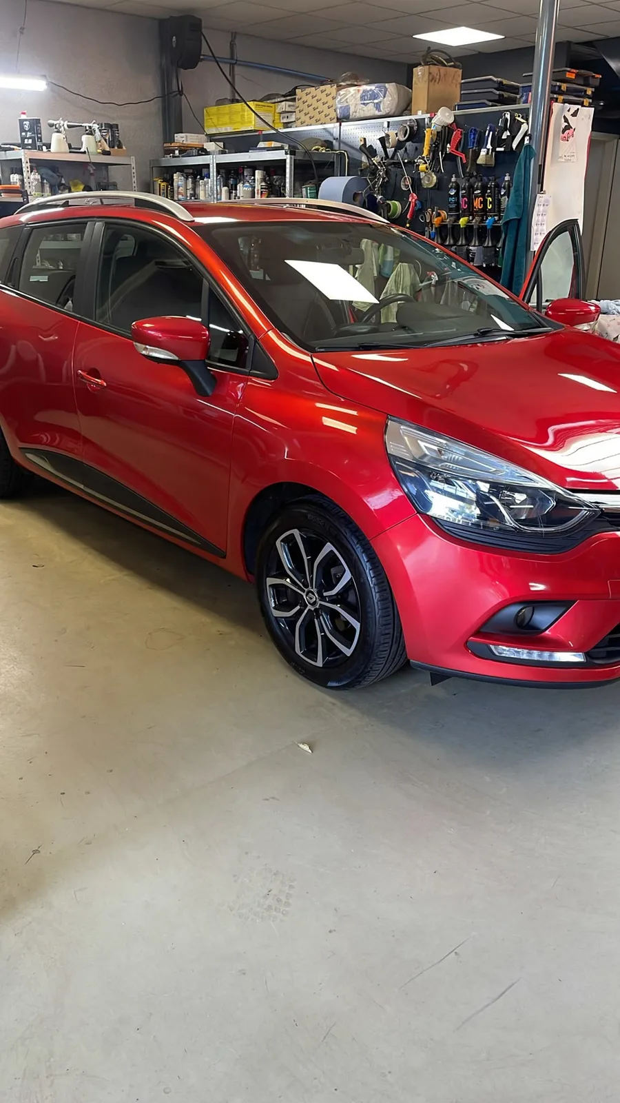 Renault Clio (2017) — foto 1