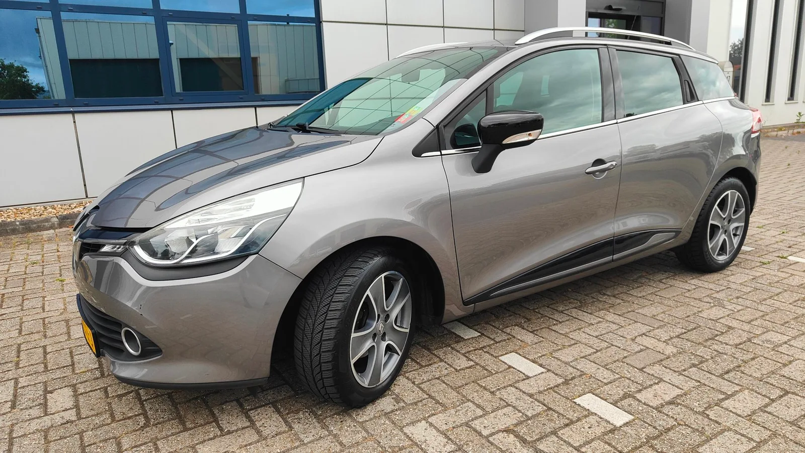 Renault Clio (2015) — foto 1