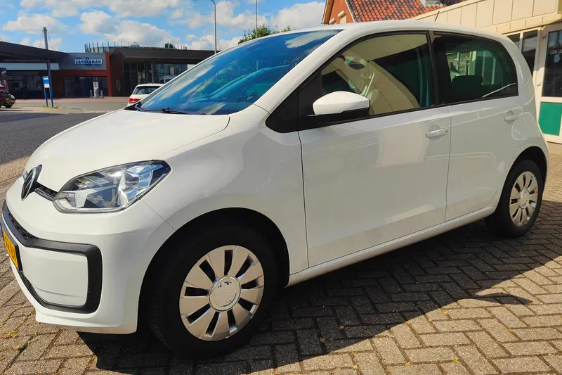 Volkswagen Up! (2020)