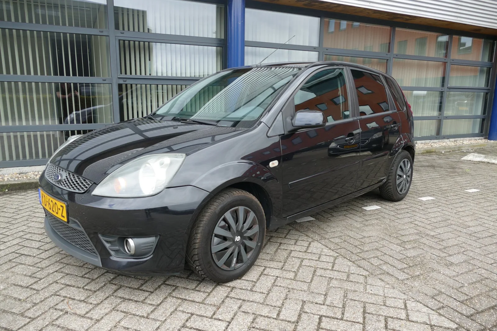 Ford Fiesta (2008) — foto 1