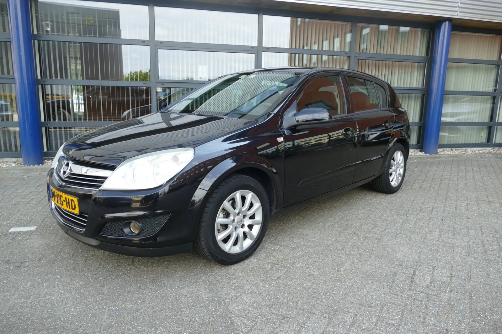 Opel Astra (2007) — foto 1