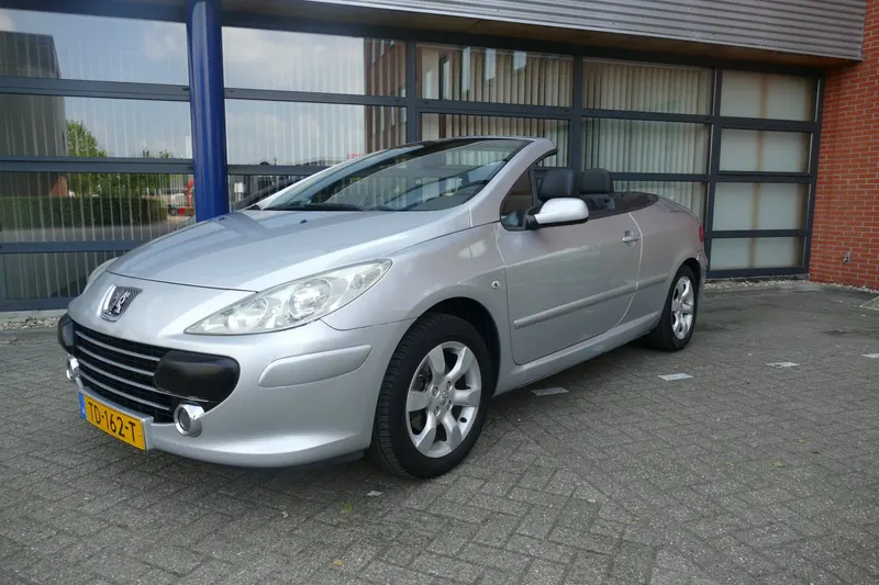 Peugeot 307 CC (2006)
