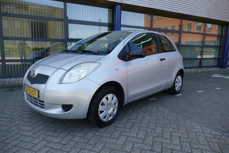 Toyota Yaris (2007)
