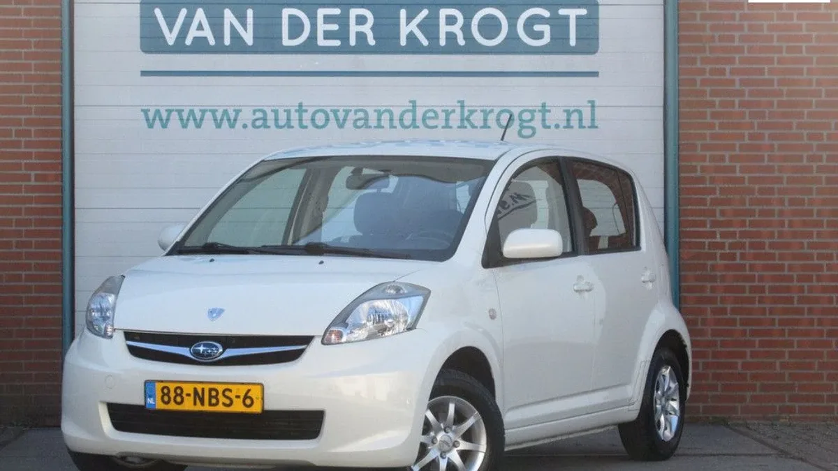 Subaru Justy (2010) — foto 1