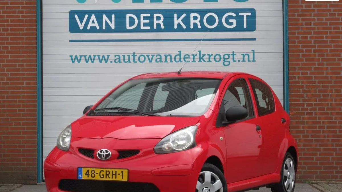 Toyota Aygo (2008) — foto 1