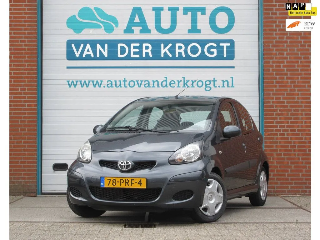 Toyota Aygo (2011) — foto 1