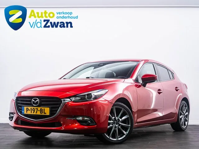 Mazda 3 (2017) — foto 1