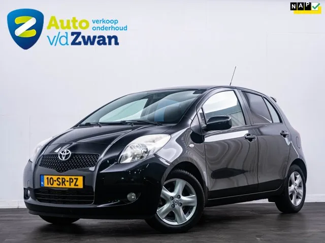 Toyota Yaris (2006) — foto 1