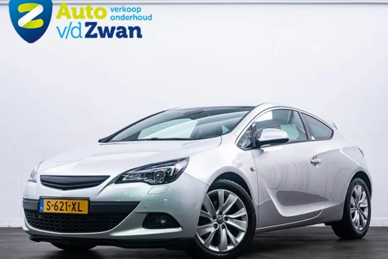 Opel Astra GTC (2012)