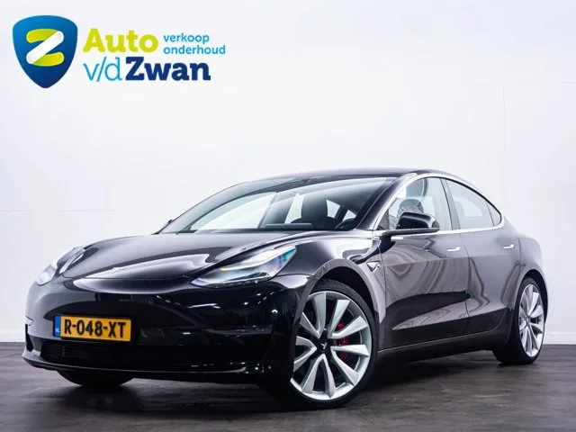 Tesla Model 3 (2019) — foto 1