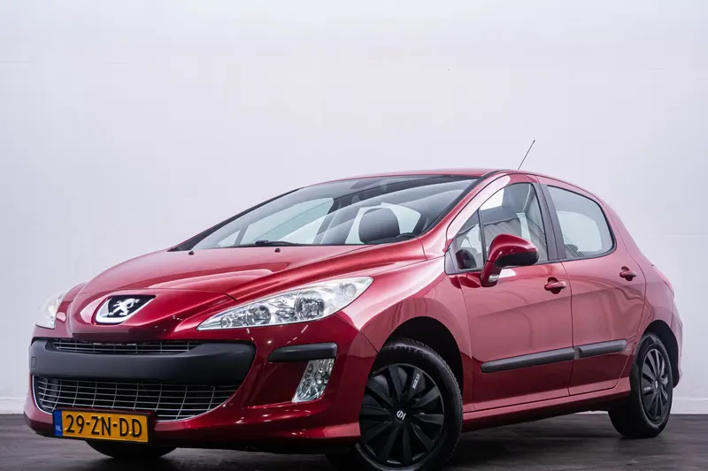 Peugeot 308 (2008)