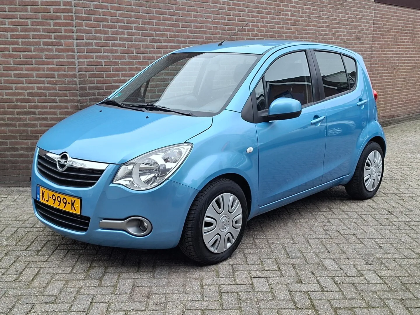 Opel Agila (2008) — foto 1