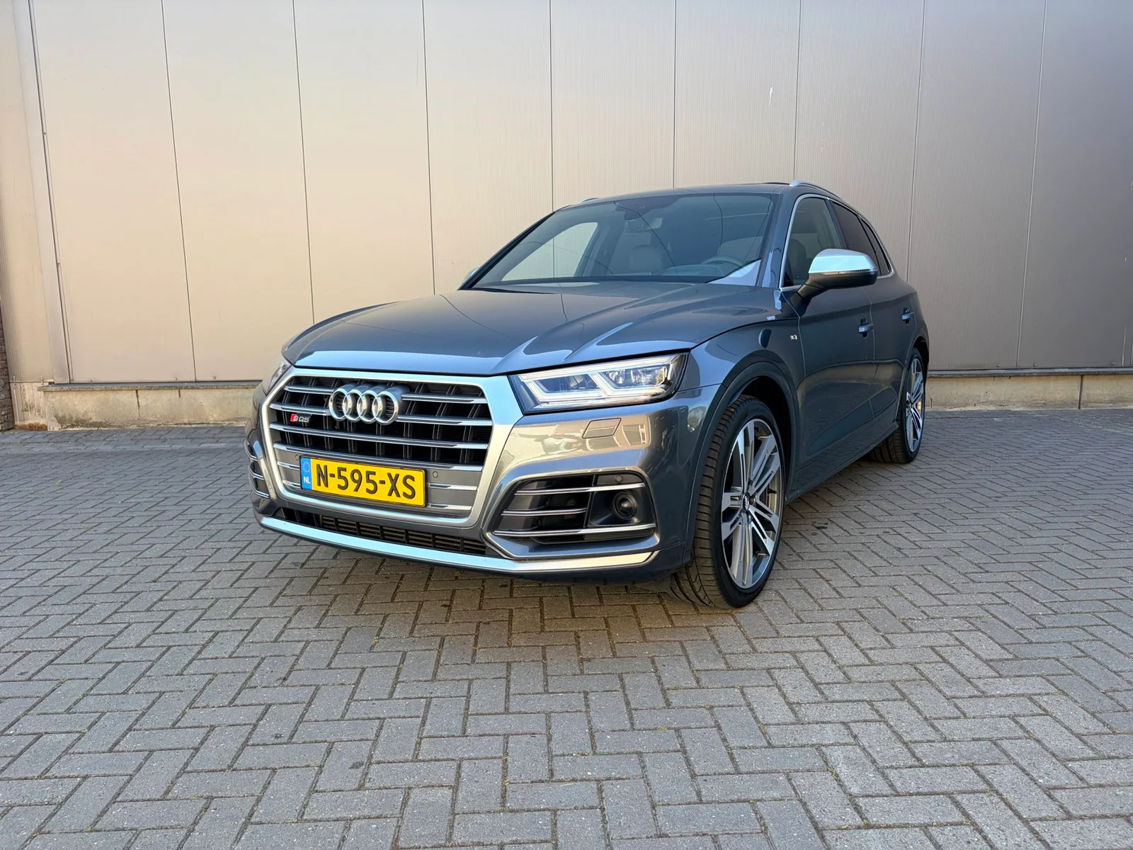 Audi SQ5 (2018) — foto 1