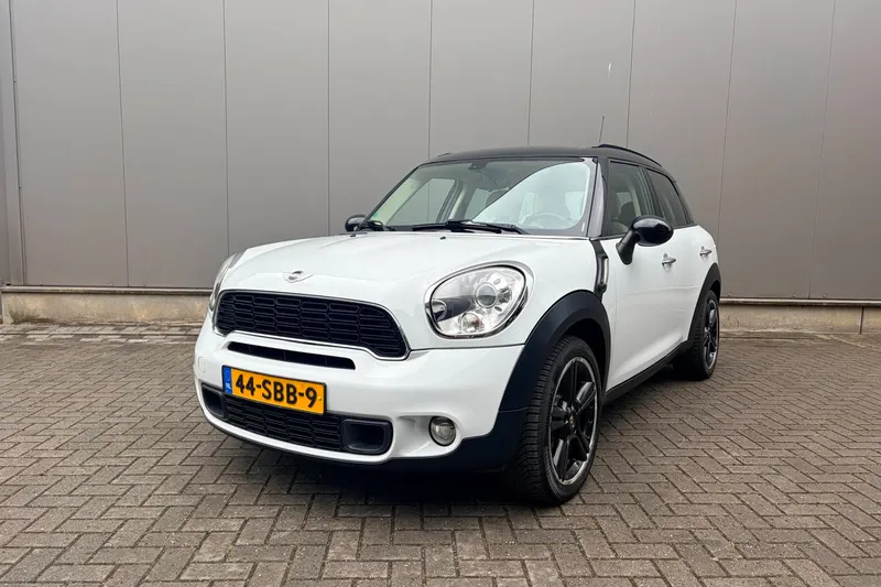 MINI Countryman (2011)