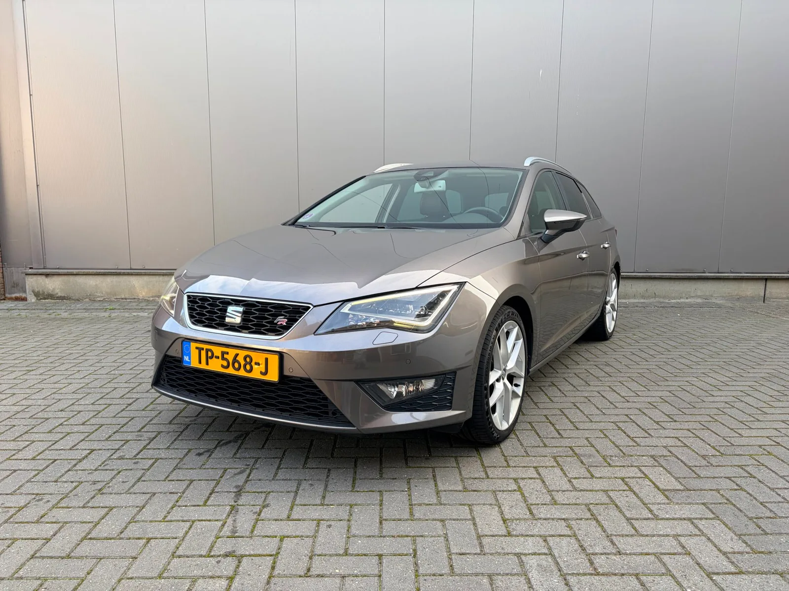 SEAT Leon (2014) — foto 1