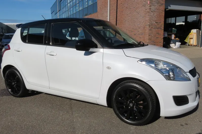 Suzuki Swift (2013)