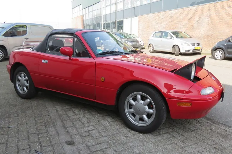 Mazda MX-5 (1996)