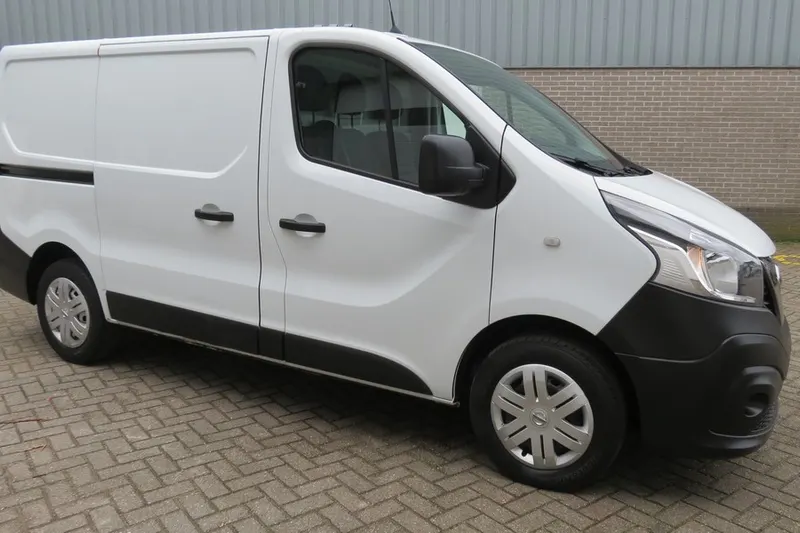 Nissan NV300 (2020)