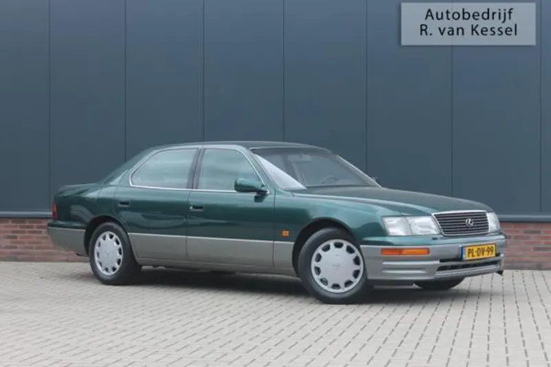 Lexus LS (1996)