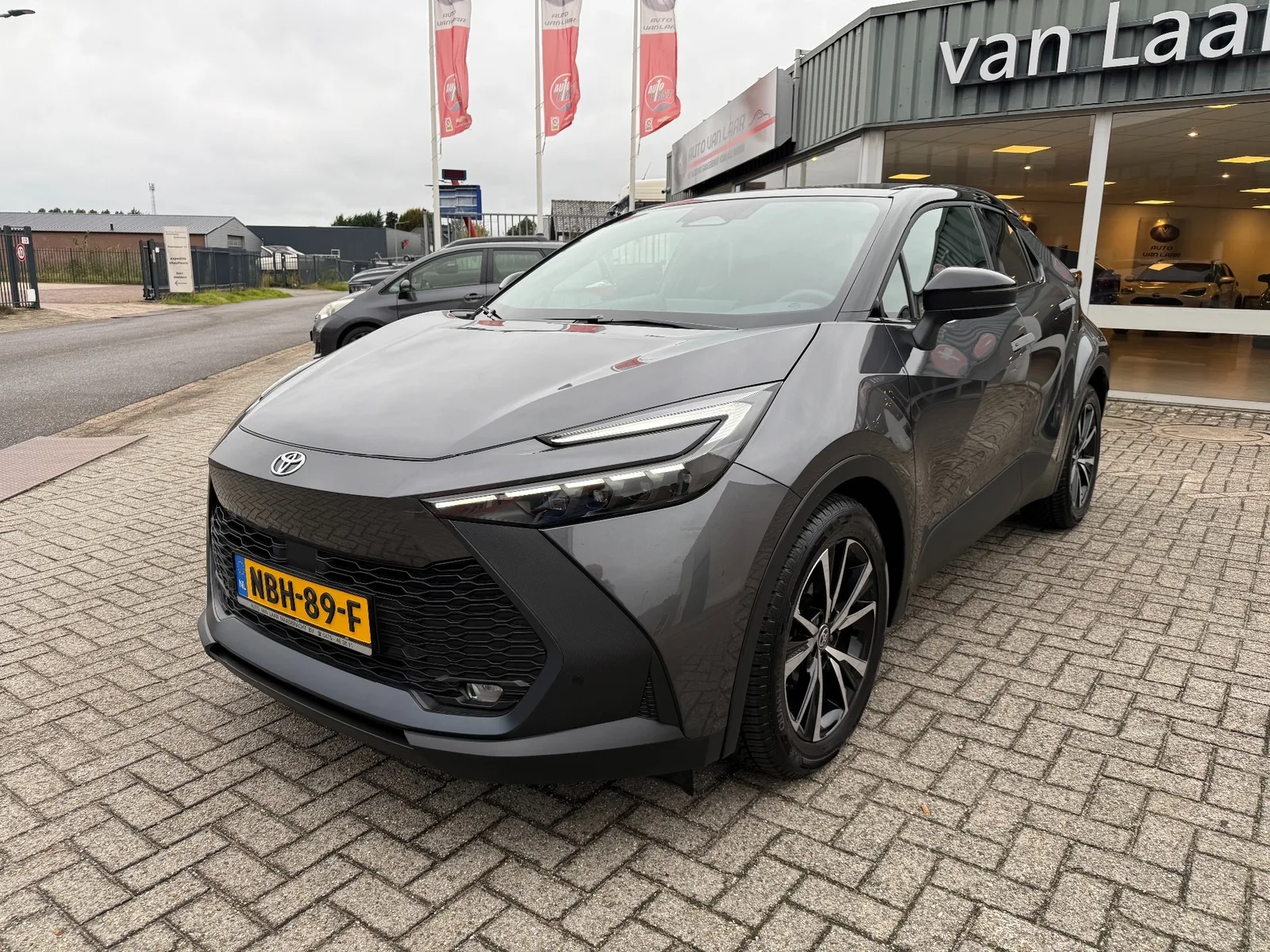 Toyota C-HR (2025) — foto 1
