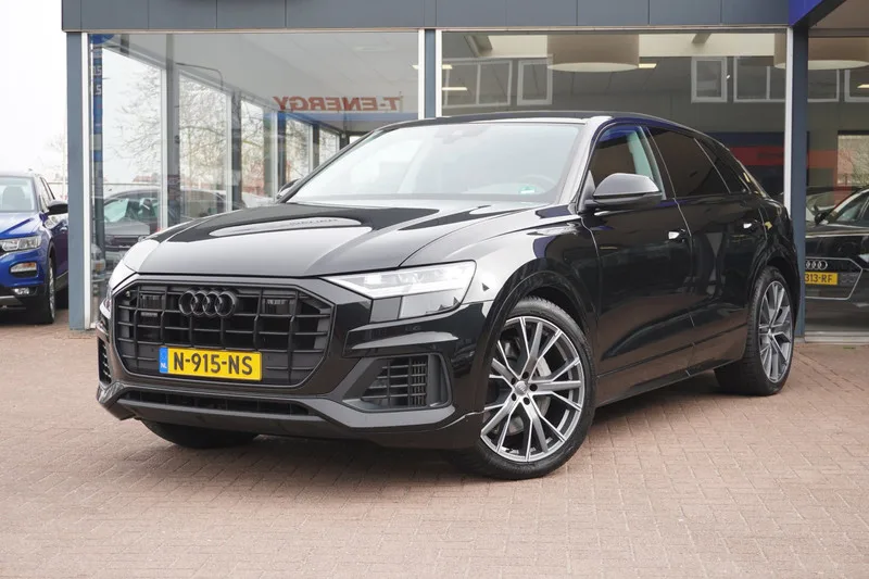 Audi Q8 (2021) — foto 1
