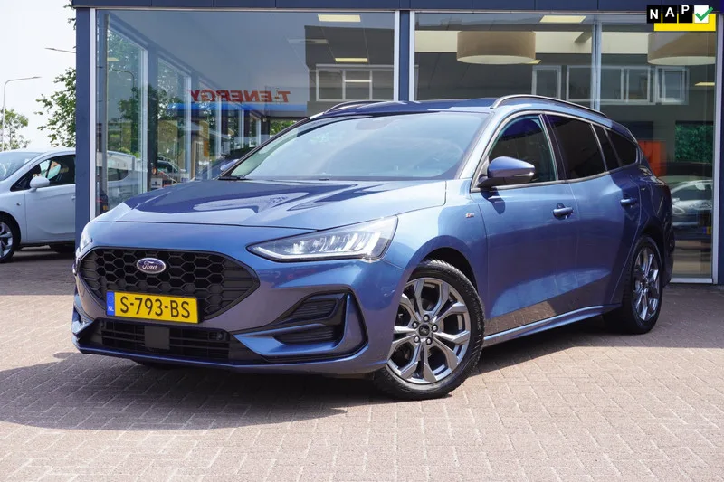 Ford Focus (2023) — foto 1