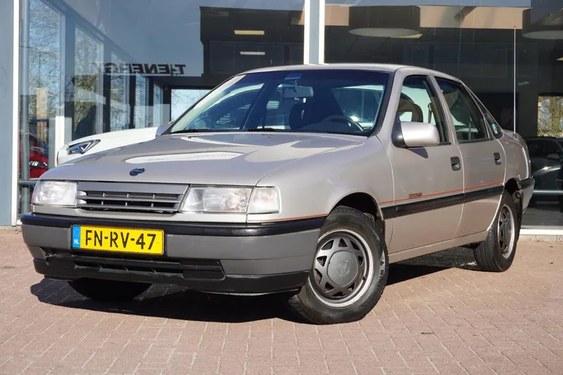 Opel Vectra (1992)