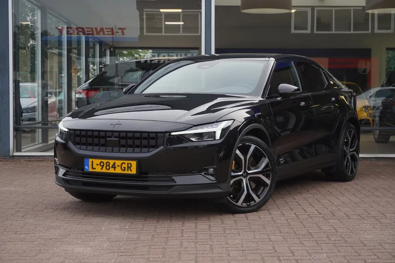 Polestar 2 (2021) — foto 1
