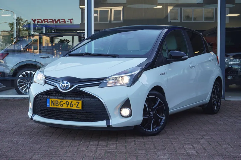 Toyota Yaris (2016) — foto 1