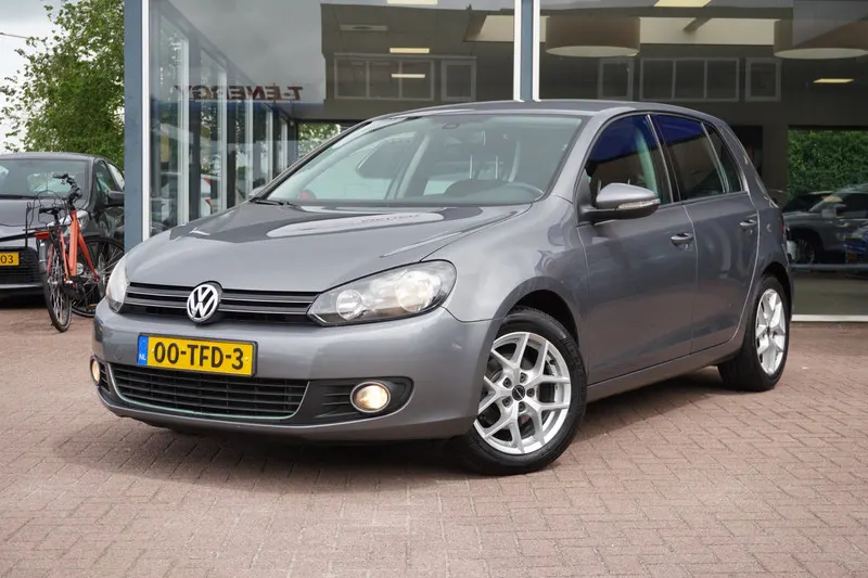Volkswagen Golf (2012)