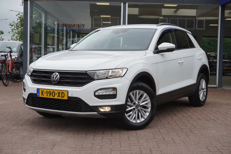 Volkswagen T-Roc (2021) — foto 1