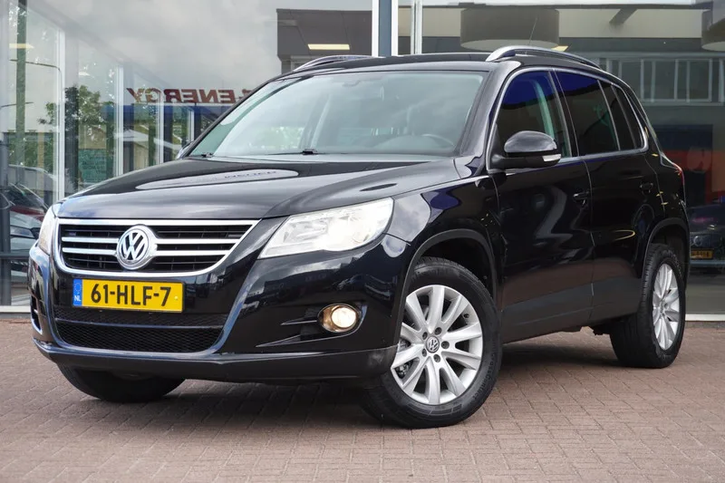 Volkswagen Tiguan (2009) — foto 1