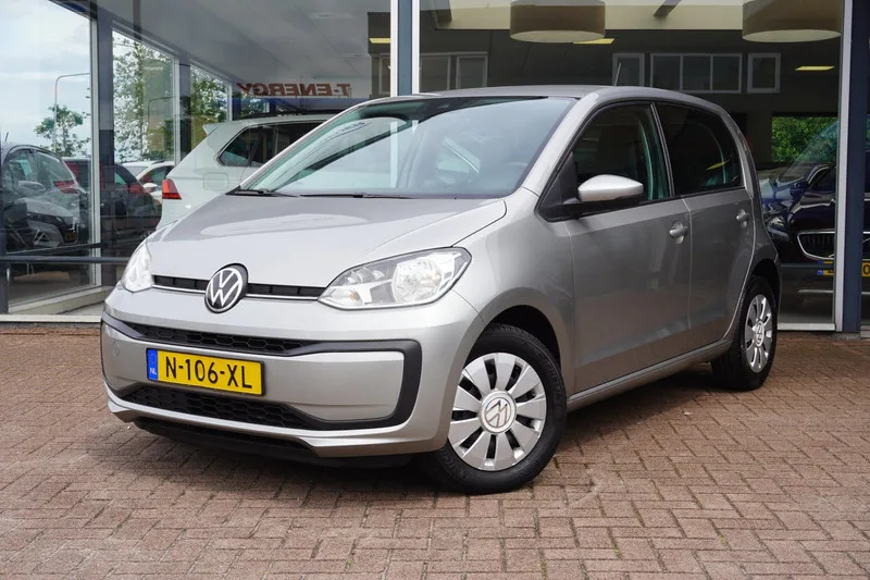 Volkswagen Up! (2022) — foto 1
