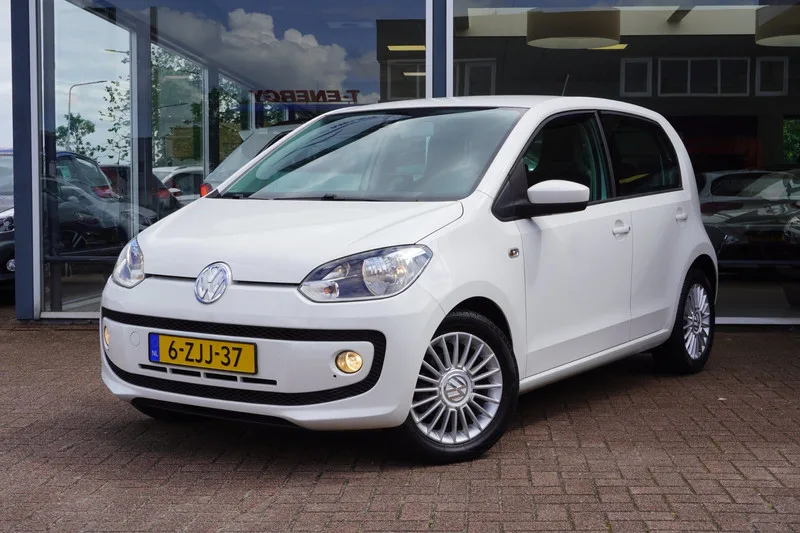 Volkswagen Up! (2015) — foto 1