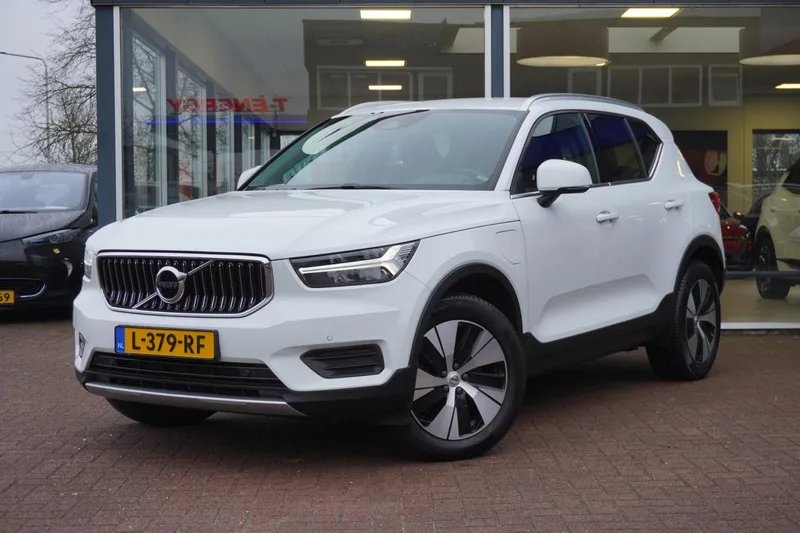 Volvo XC40 (2021) — foto 1