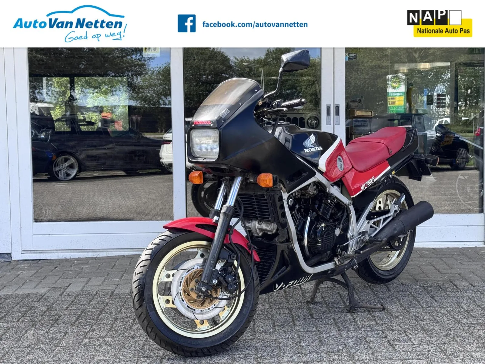 Honda VF 750 F (1985) — foto 1