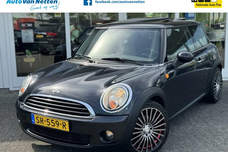 MINI One (2008)