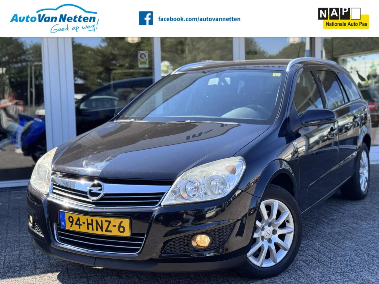 Opel Astra (2009) — foto 1
