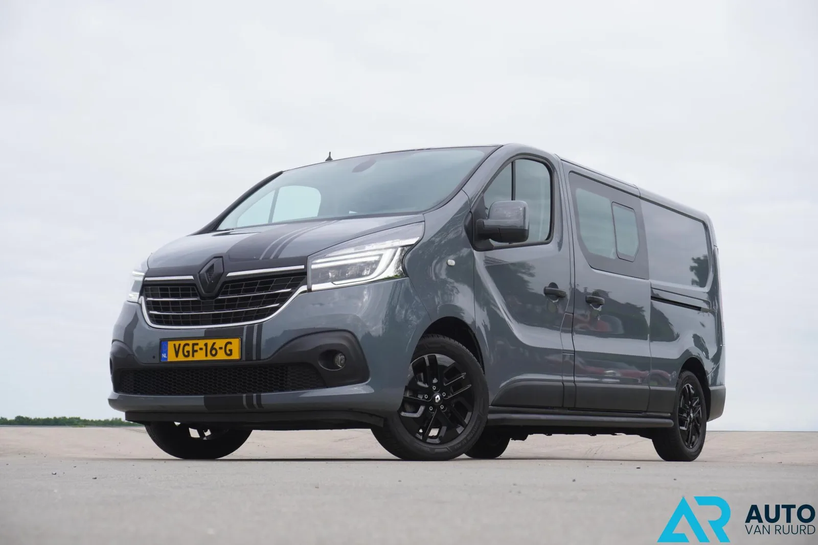 Renault Trafic (2020) — foto 1