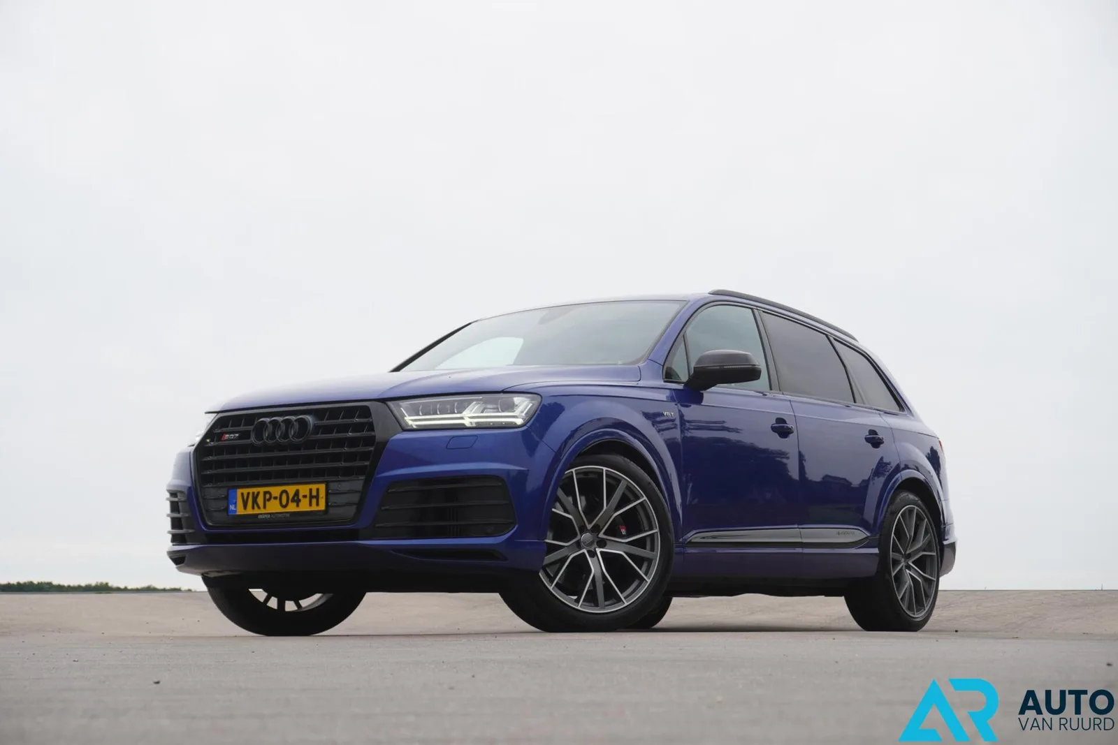 Audi SQ7 (2017) — foto 1