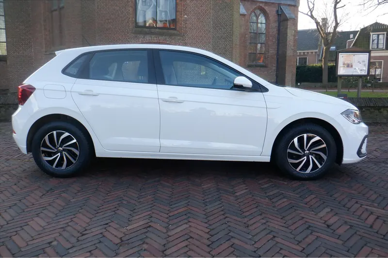 Volkswagen Polo (2023)