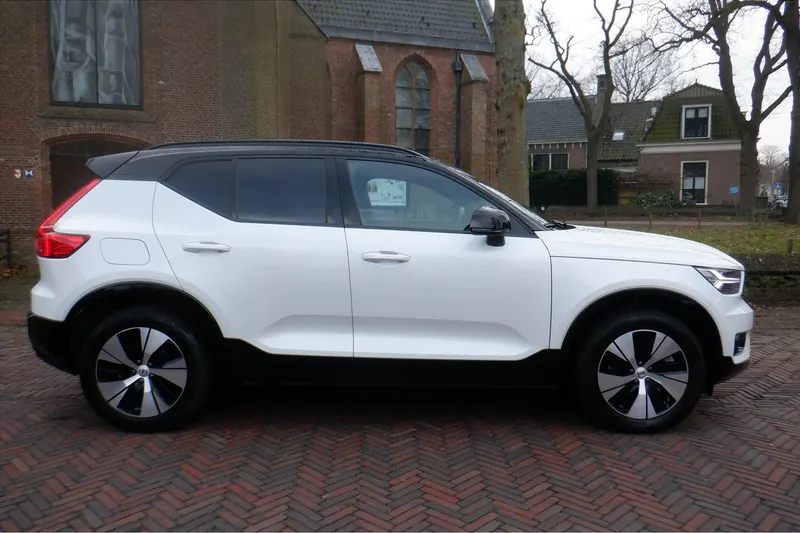 Volvo XC40 (2021)