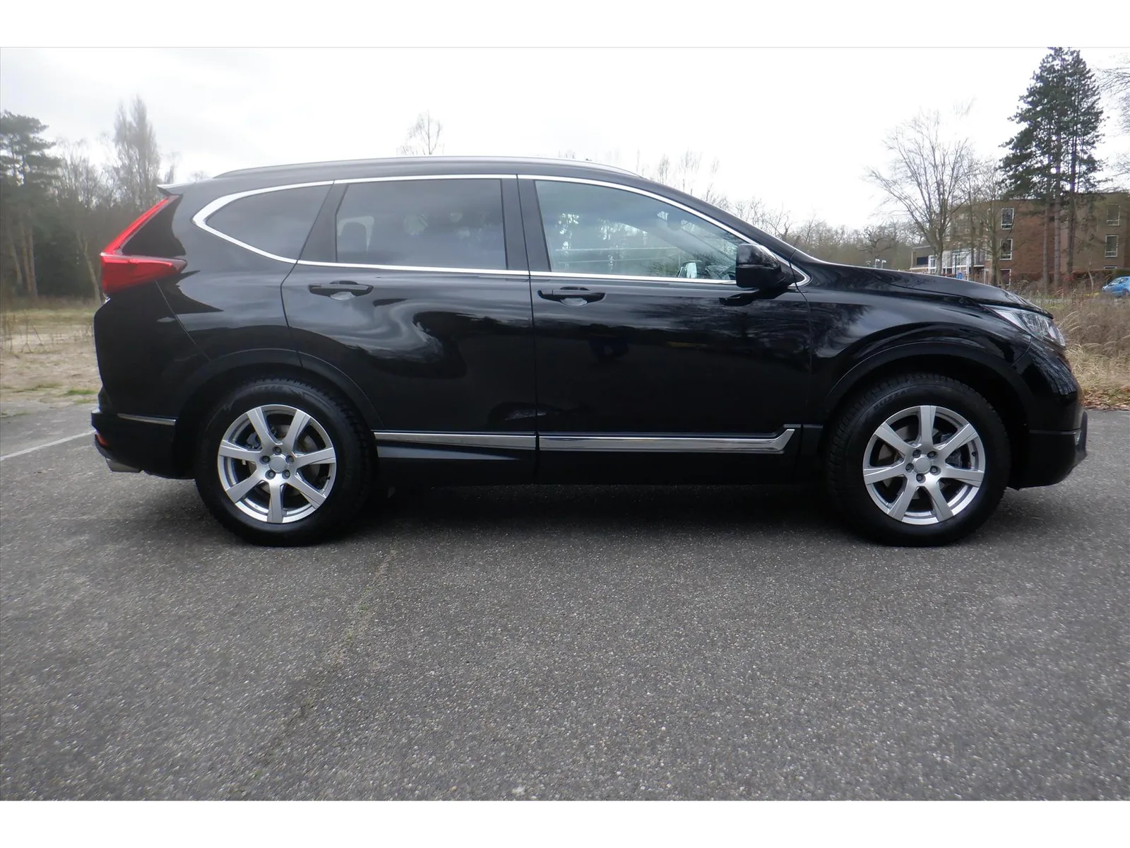 Honda CR-V (2019) — foto 1