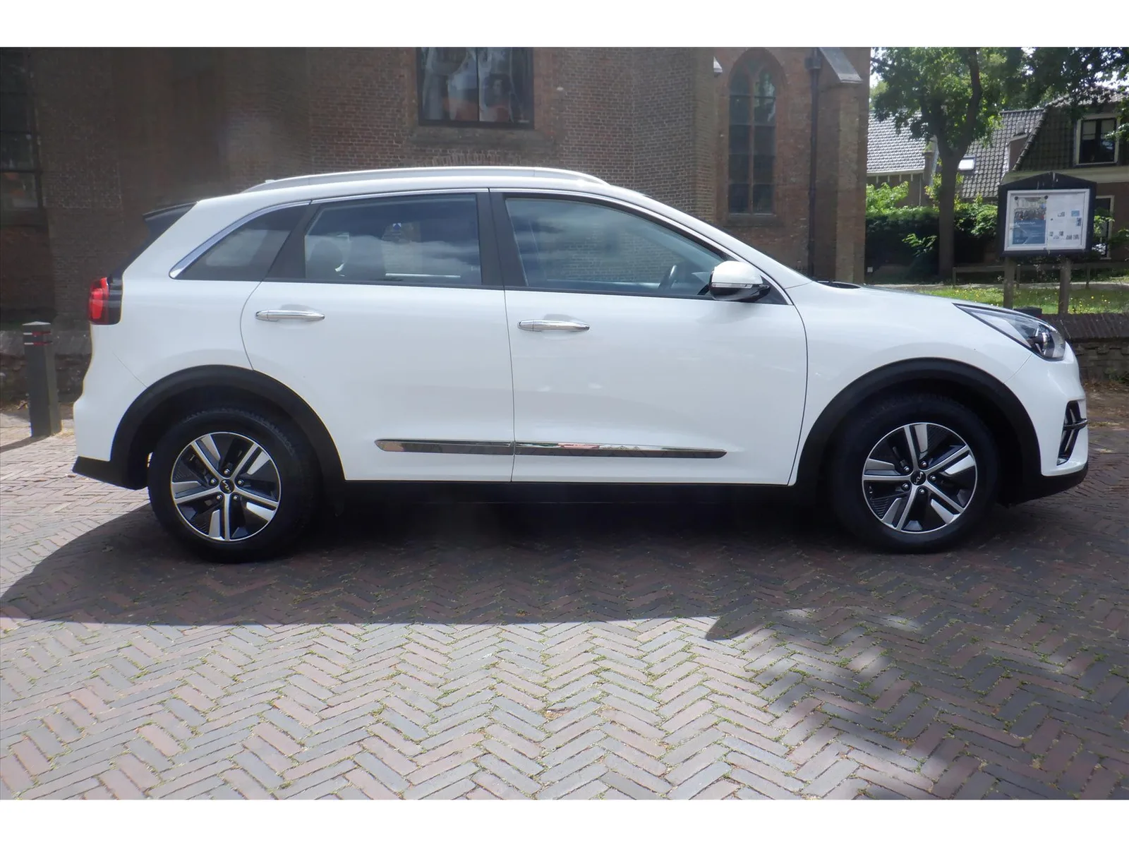 Kia Niro (2022) — foto 1