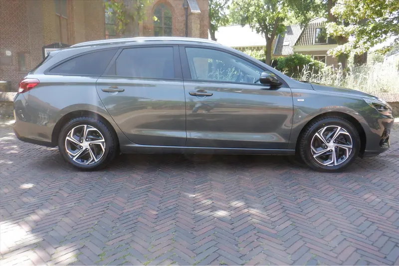 Hyundai i30 (2023)